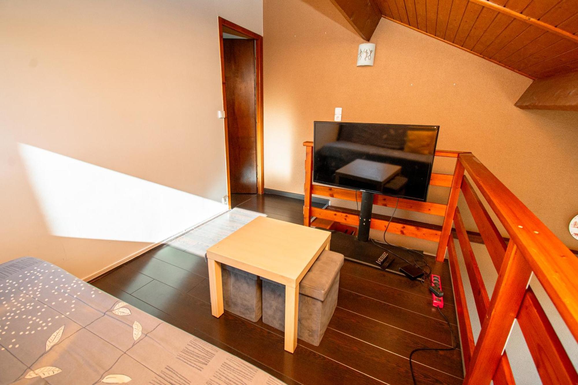 Апартаменты Terrasse Des Monts - Duplex Independant De Charme Les Hopitaux-Neufs Экстерьер фото